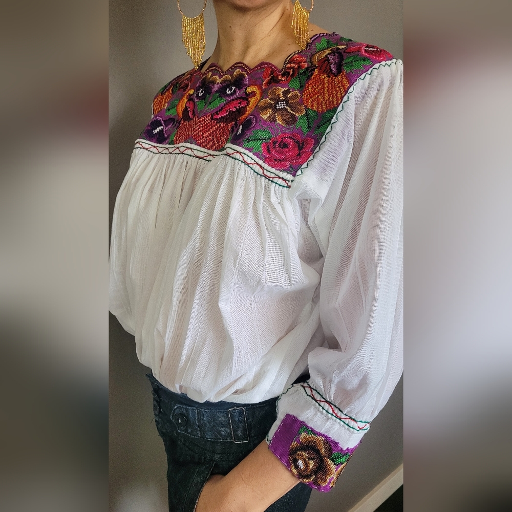 NEW! Gorgeous hand-stitched collar blouse Artisan made.